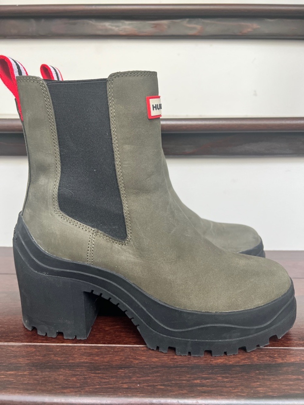 Hunter Miana waterproof Chelsea Boots. Size 9